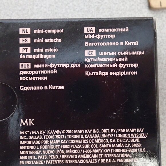 Mary Kay Mini Compact NEW - Picture 2 of 7